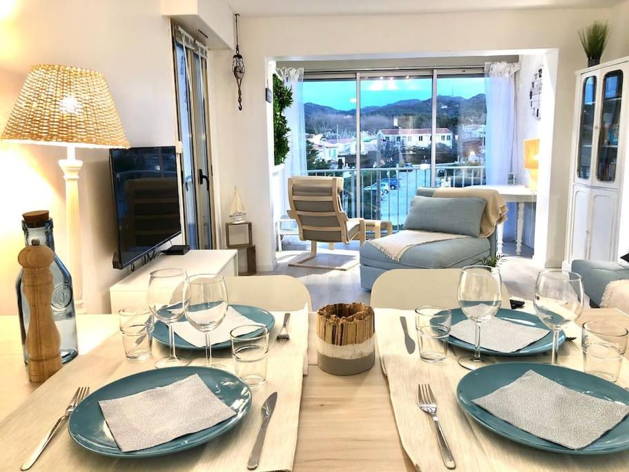 Le Brusc. Design, Parking, Wifi & Double Vue! Apartment Six-Fours-les-Plages Exterior photo